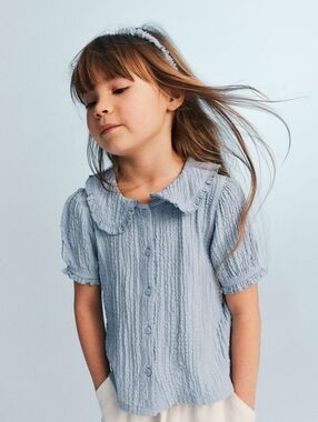 H&M Light Blue Ruffled Collared Button-Up Blouse 3t